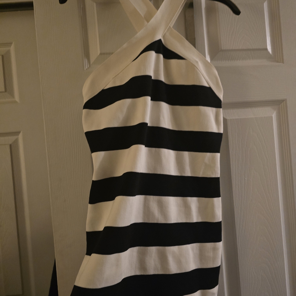 ⚠️⚠️⚠️ SOLD⚠️⚠️⚠️Striped Black and White Cross Strap Knit Mini Dress - Picture 5 of 13